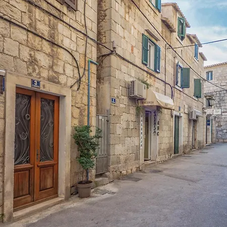 Central Split - Spacious 2Br - 2 King Beds Daire *